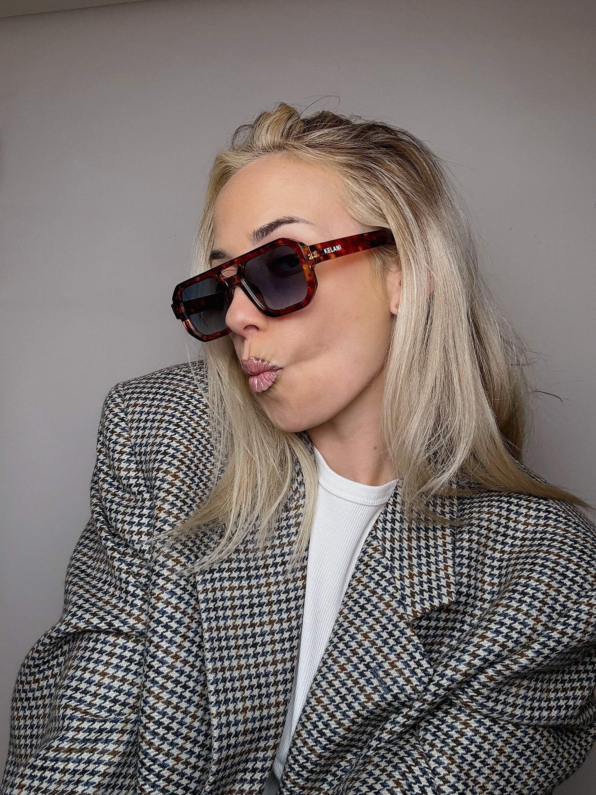 Amazonia XL - tortoiseshell / blue lenses